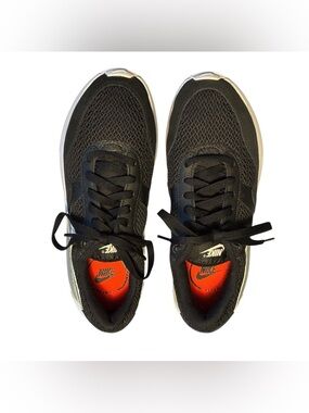 Nike Air Max SYSTM | NWOT | Black White Sneakers | Women’s 7.5